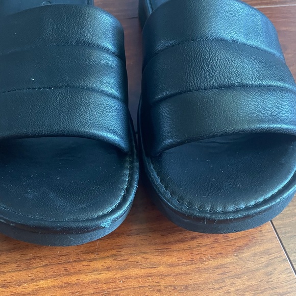 Vince Olina Quilted Leather Slide Sandals, black, Size 8 - Picture 3 of 5